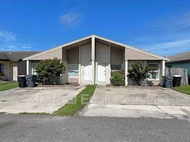 Main picture of 1019 Buccaneer Dr