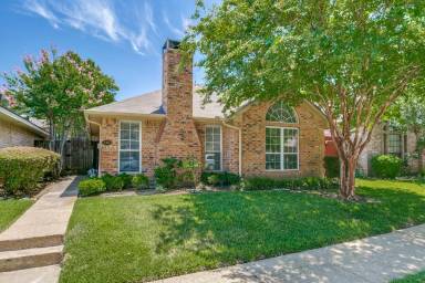 Main picture of 405 Leisure Ln