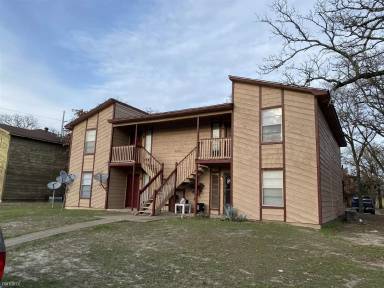 Main picture of 2403 Bandera Dr