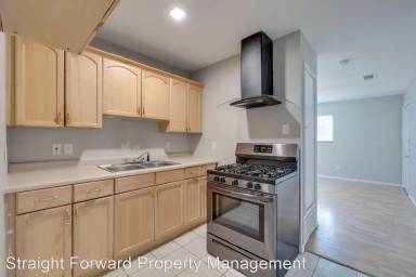 Main picture of 5320 Lovell Ave