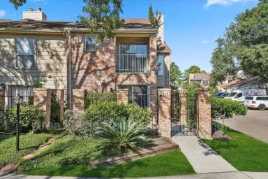 Main picture of Summerhill Village