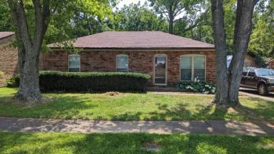 Main picture of 8323 Roseborough Rd