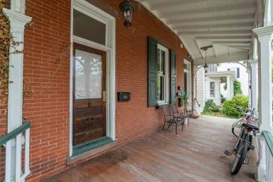 Main picture of 56 E Main St