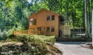 Main picture of 11 Shirley Dr