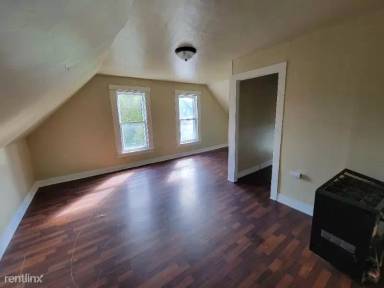 Main picture of 32 Wick St