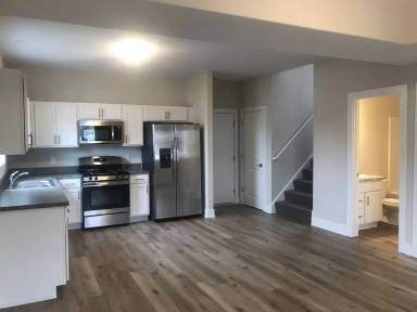 Main picture of 1352 6th St