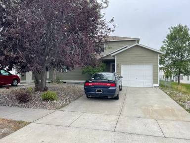 Main picture of 915 Dimaggio Dr