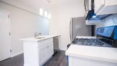 Main picture of 594 Franklin Ave