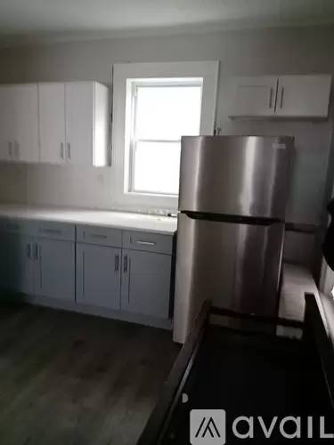 Main picture of 417 6th Ave