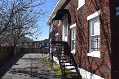 Main picture of 167 N Willett St