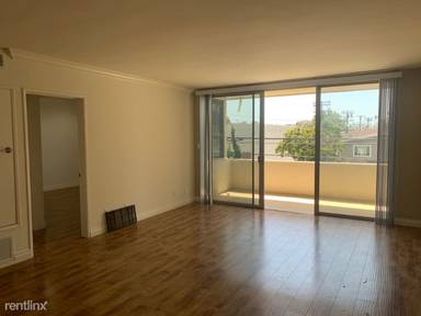 Main picture of 8040 W 83rd St