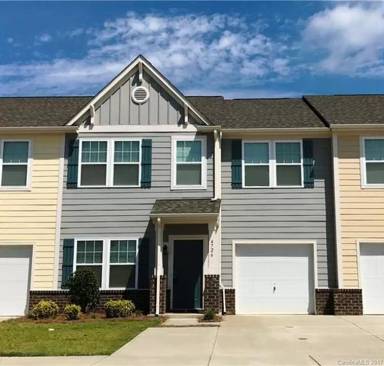 Main picture of 4726 Tradd Cir