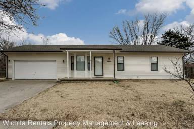 Main picture of 2820 W 9th St N