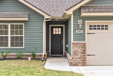Main picture of 102 Ardell Dr