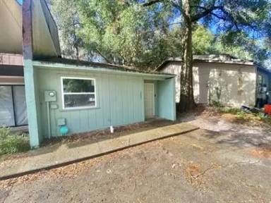 Main picture of 2032 SW 69th Dr