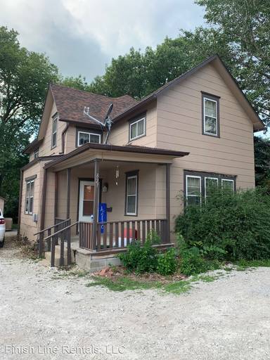 Main picture of 827 N Burlington Ave