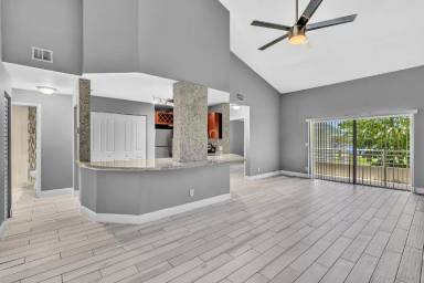 Main picture of Summer Lake Condo