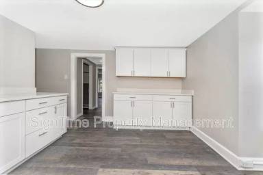 Main picture of 265 S Prospect St