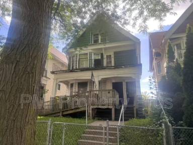 Main picture of 2851 N 24th Pl