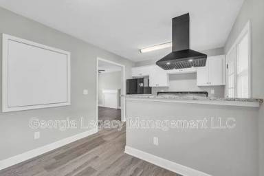 Main picture of 55 Andrews Ct