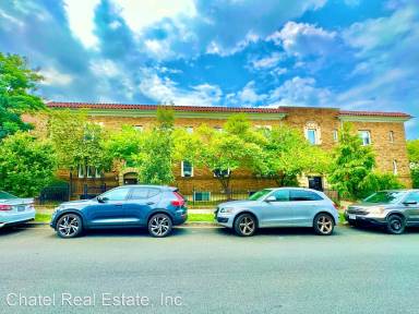 Main picture of 1372 Randolph St NW