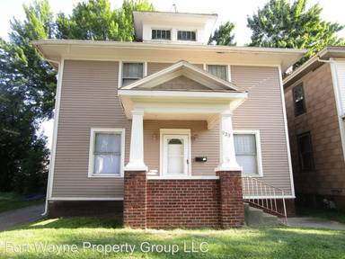 Main picture of 928 W Dewald St