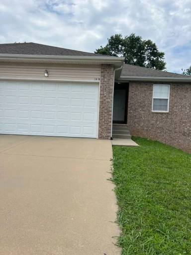 Main picture of 105 Bailey Cir