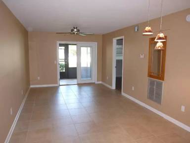 Main picture of 4506 S Oak Dr