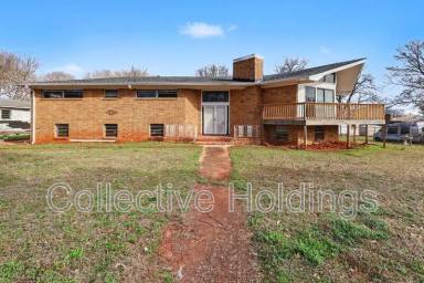 Main picture of 3724 Viola Ave SW