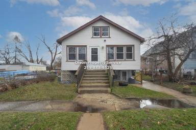 Main picture of 2745 Fayette St