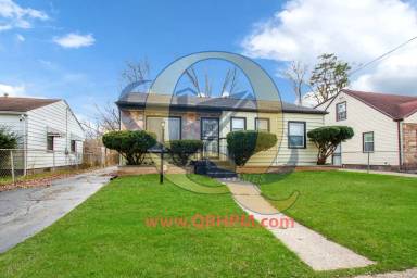Main picture of 707 W Ridgeway Ave