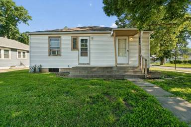 Main picture of 3236 A St