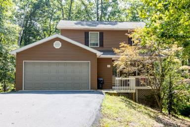 Main picture of 127 Melrose Ct