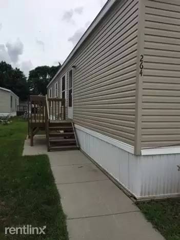 Main picture of Lakeside Estates Mobile Home Park