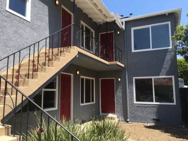 Main picture of 2120 Magnolia Ave