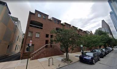 Main picture of 2115 Arch St