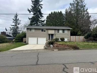 Main picture of 12504 SE 74th St