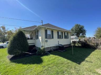 Main picture of 708 N Saint Clair St