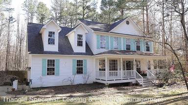 Main picture of 864 Southwick Ave