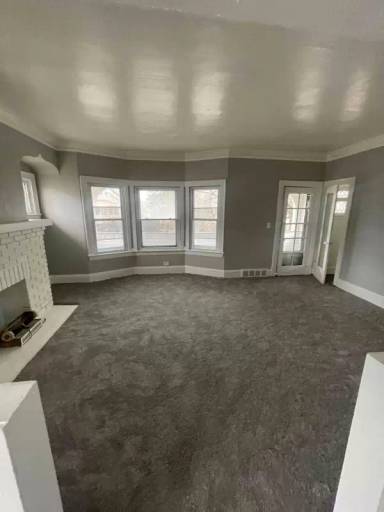 Main picture of 3341 E 132nd St