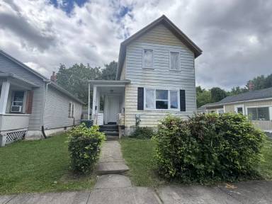 Main picture of 141 Parkway