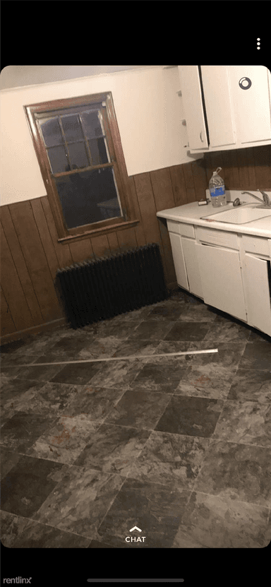 Main picture of 541 Strong St