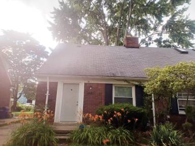 Main picture of 17161 Ontario St
