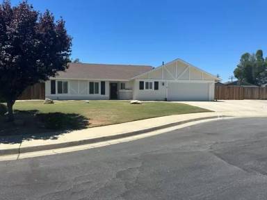 Main picture of 109 Newberg St