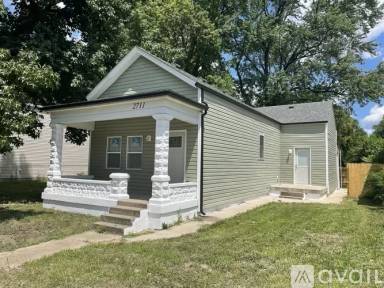 Main picture of 2711 Saint Xavier St