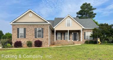 Main picture of 205 Wilcoxon Dr