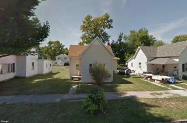 Main picture of 623 S Jay St