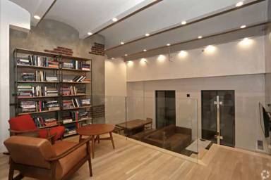 Main picture of 210-220 East 22nd Street