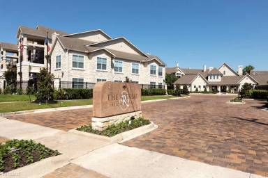 Main picture of 3305 S Fry Road Katy