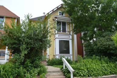Main picture of 616 E 16th St